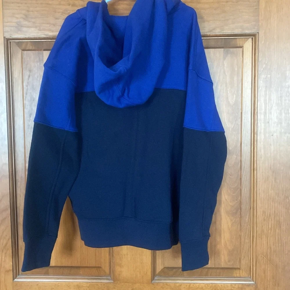 NWT Gap royal & navy light sweatshirt, size M/8